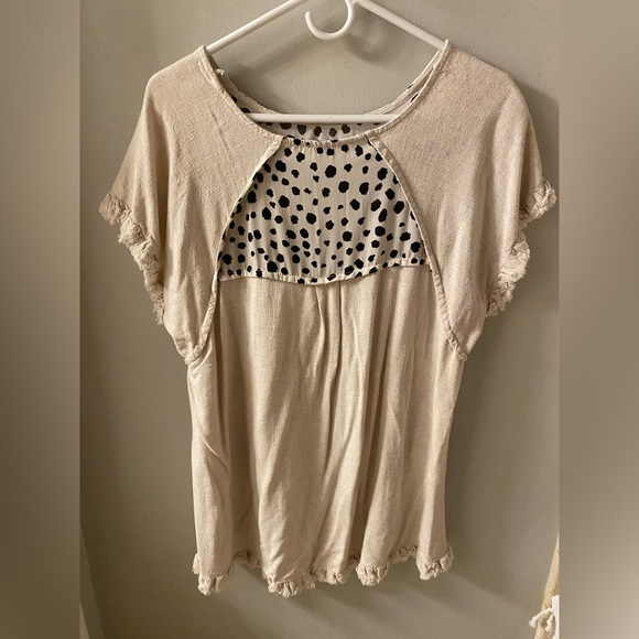 Umgee USA cream and polka dot shirt - Picture 1 of 2